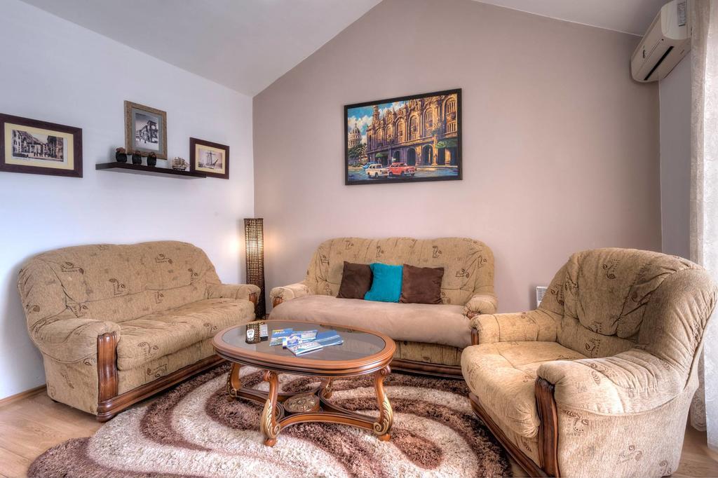 Wukovic Apartments Tivat Eksteriør bilde