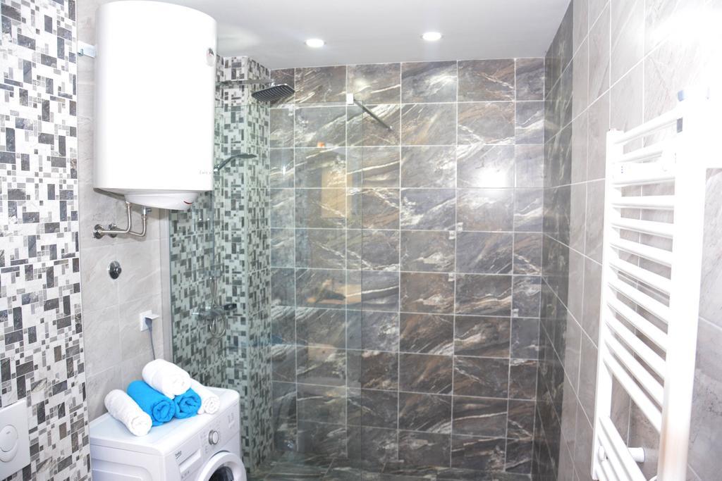 Wukovic Apartments Tivat Eksteriør bilde